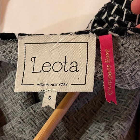 Leota Black and White Geometric Mini Dress - Picture 6 of 10